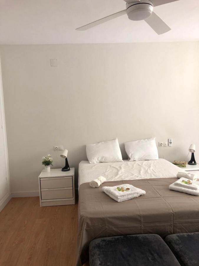 Malaga Playa Centro Ideal Familia Y Amigos Exteriör bild