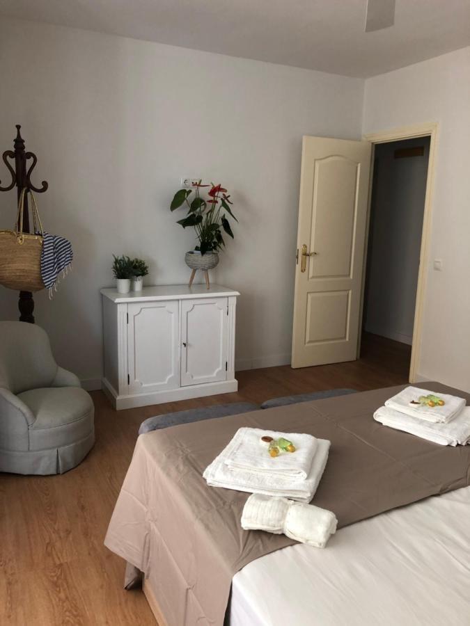 Malaga Playa Centro Ideal Familia Y Amigos Exteriör bild